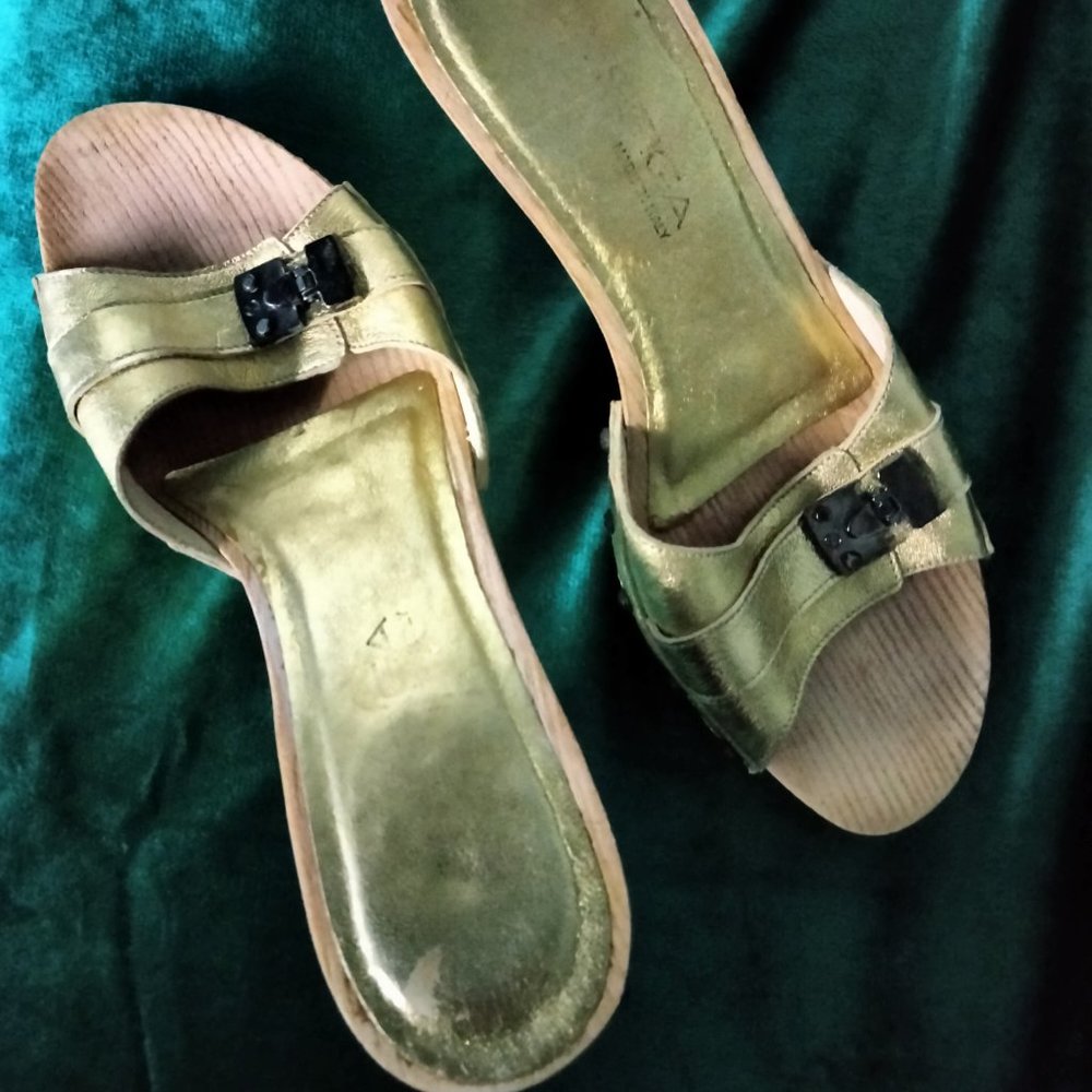 Candies Style Gold Sandals